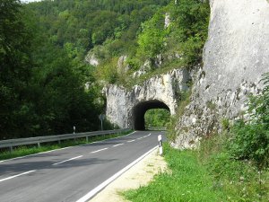 tunnel